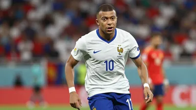 Les Bleus battus en Espagne, ils reprennent contre la Turquie