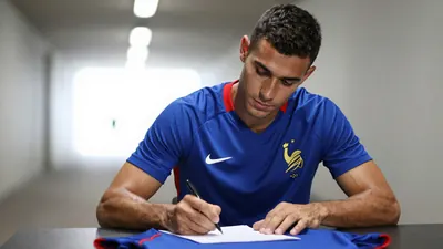 Mercato de la Ligue 1 : les Bleus se renforcent avant la Coupe du monde